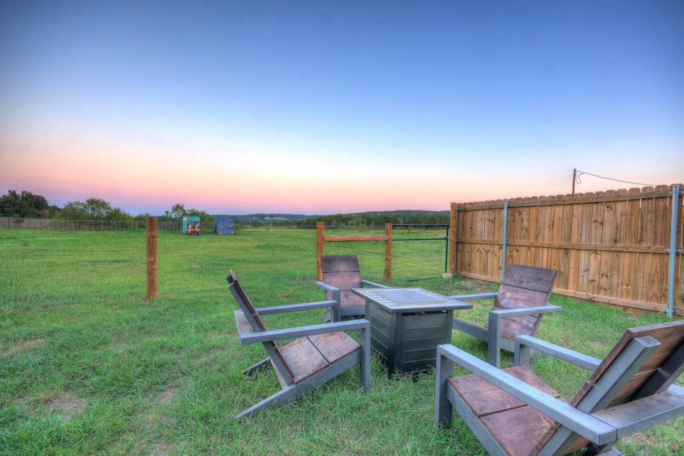 The Lodge At Little Ranches Central Sleeps 26 Уимберли Экстерьер фото